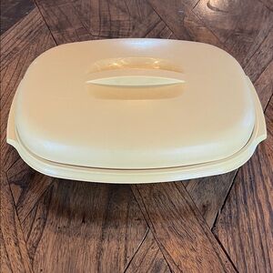 Vintage Tupperware Oval Microwave Steamer Dish, Harvest Gold, Lid, Divider